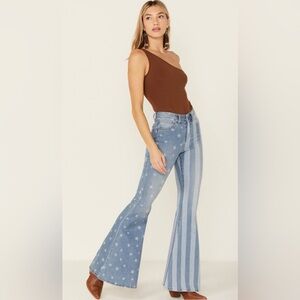 Shyanne Women’s Stars & Stripes Print High Rise Super Flare Jeans Size 27x34